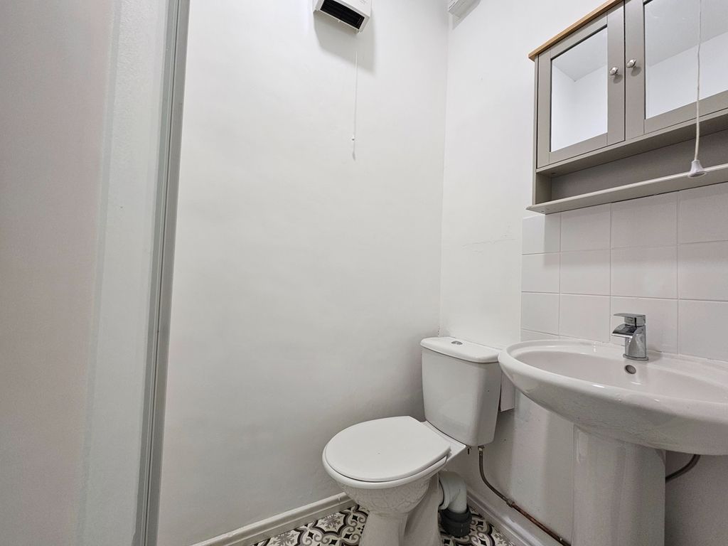 Property photo 3 of 11 Photo 2
