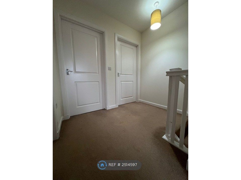 Property photo 3 of 27