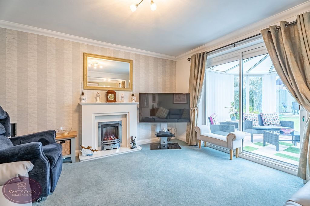 Property photo 2 of 26