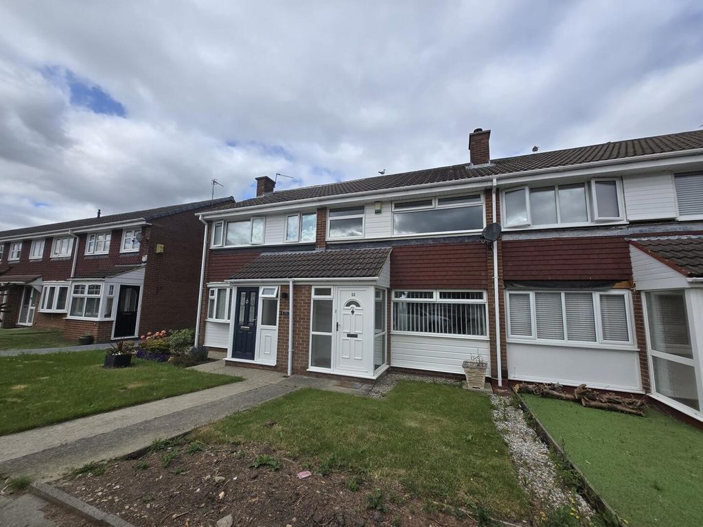 Property photo 1 of 10 Front (Exterior)