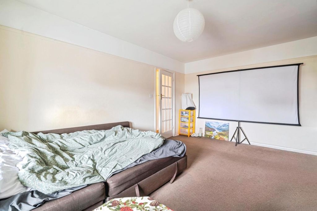 Property photo 3 of 12 Pbox-Img.Jpg