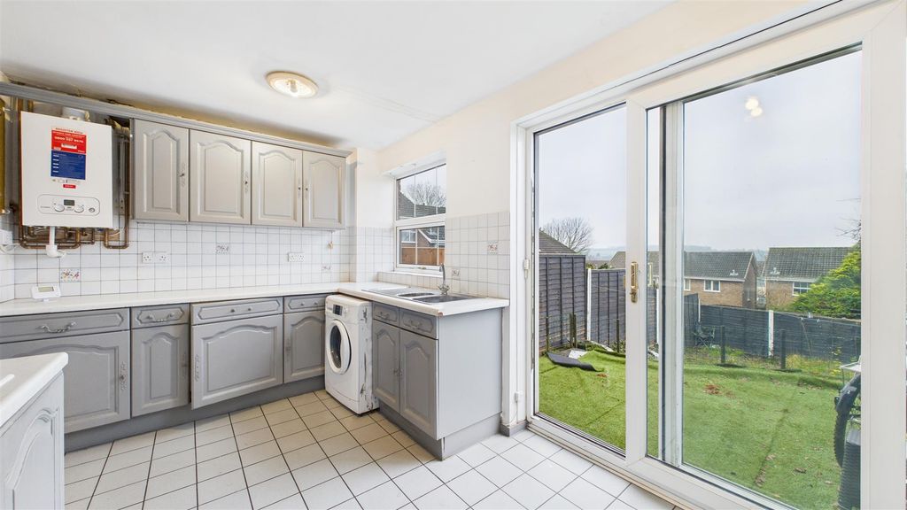 Property photo 3 of 21 Cam05101G0-Pr0110-Still015.Jpg