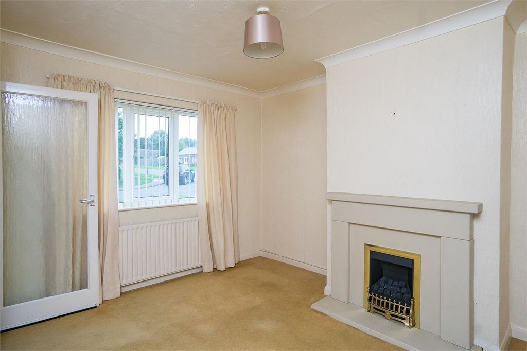 Property photo 2 of 13 2