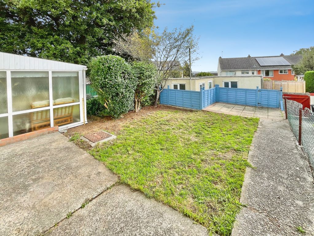 Property photo 2 of 21