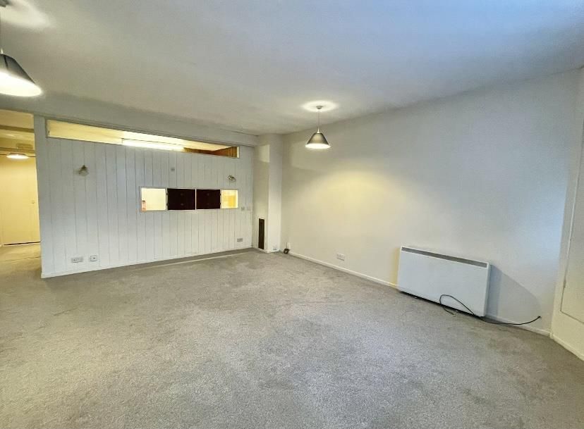 Property photo 2 of 5 Studio 1