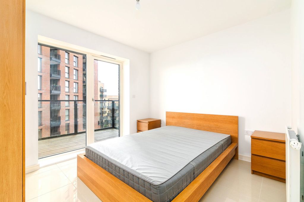 Property photo 1 of 5