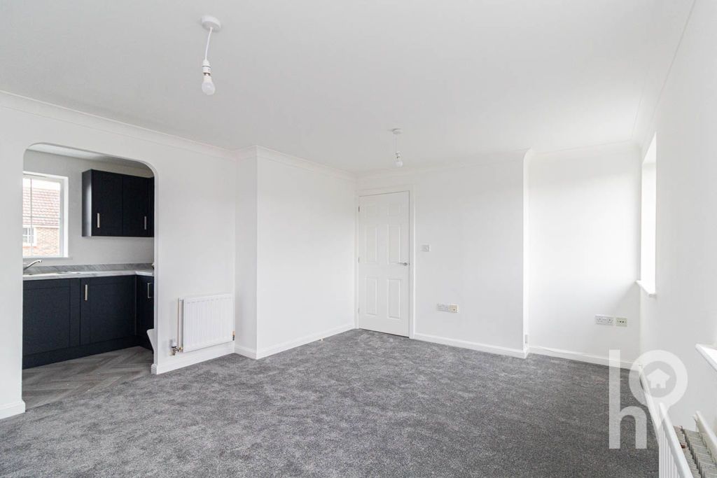 Property photo 2 of 10 Photo 6