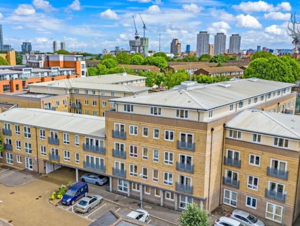 Property photo 1 of 2