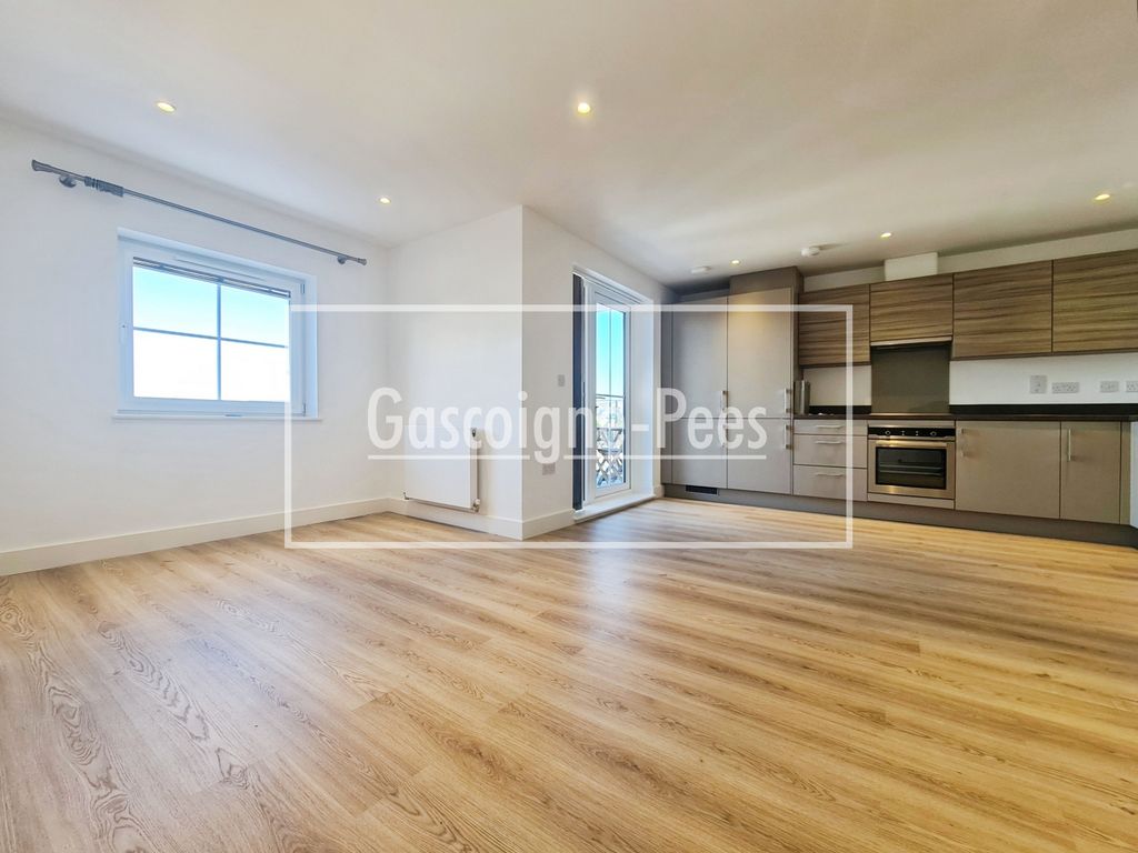 Property photo 3 of 9