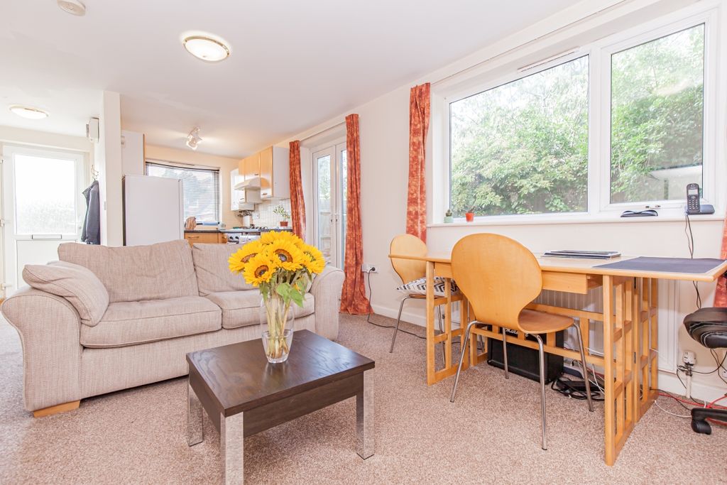 Property photo 2 of 5 169605