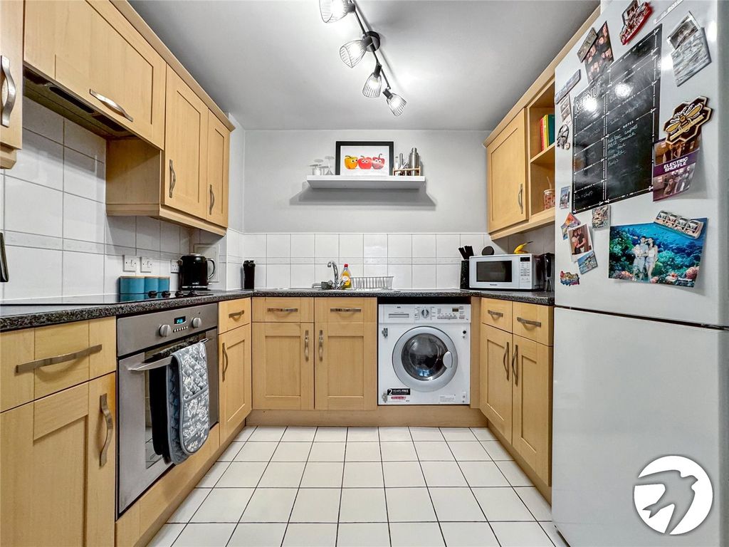 Property photo 3 of 12 Picture 3