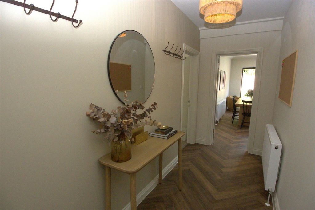 Property photo 3 of 40 Inner Hall 2.Jpg