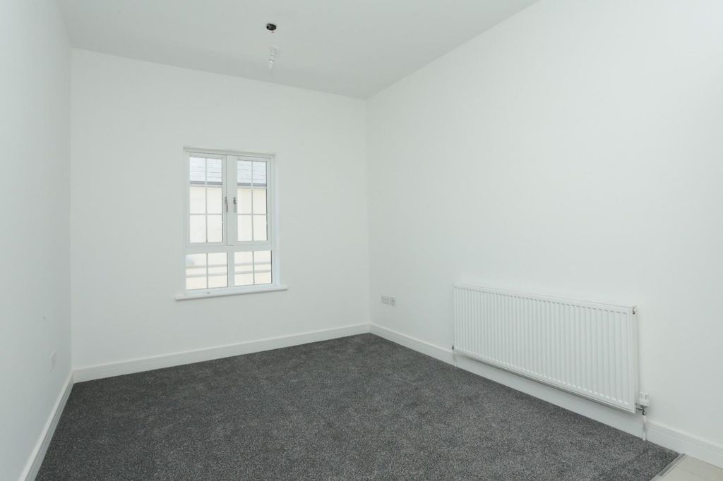 Property photo 3 of 7 Picture 3