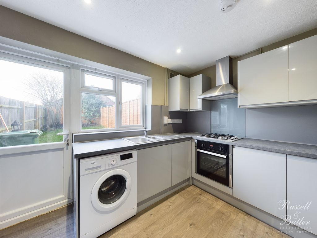 Property photo 3 of 10 Cam00829P1-Pr0050-Still04