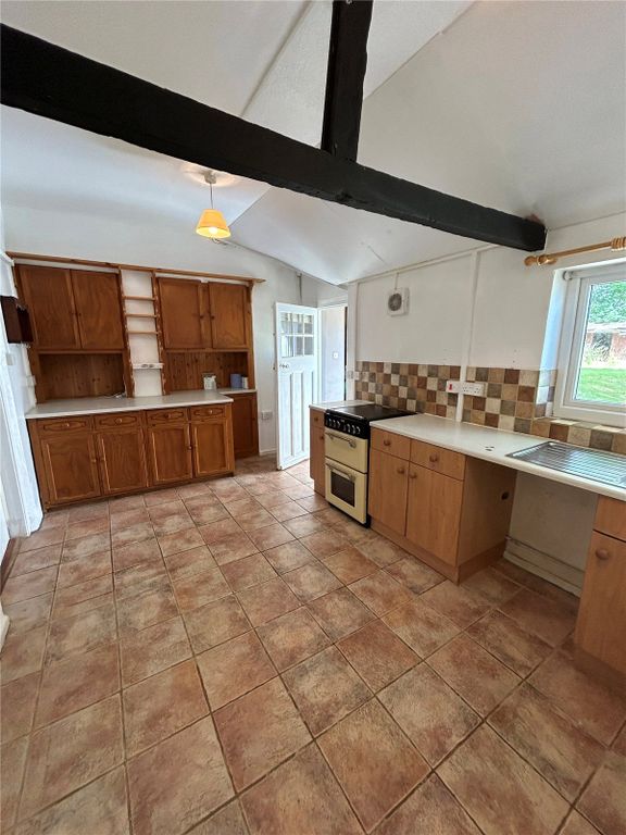 Property photo 3 of 6 Picture No. 07