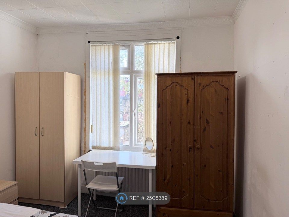 Property photo 2 of 3