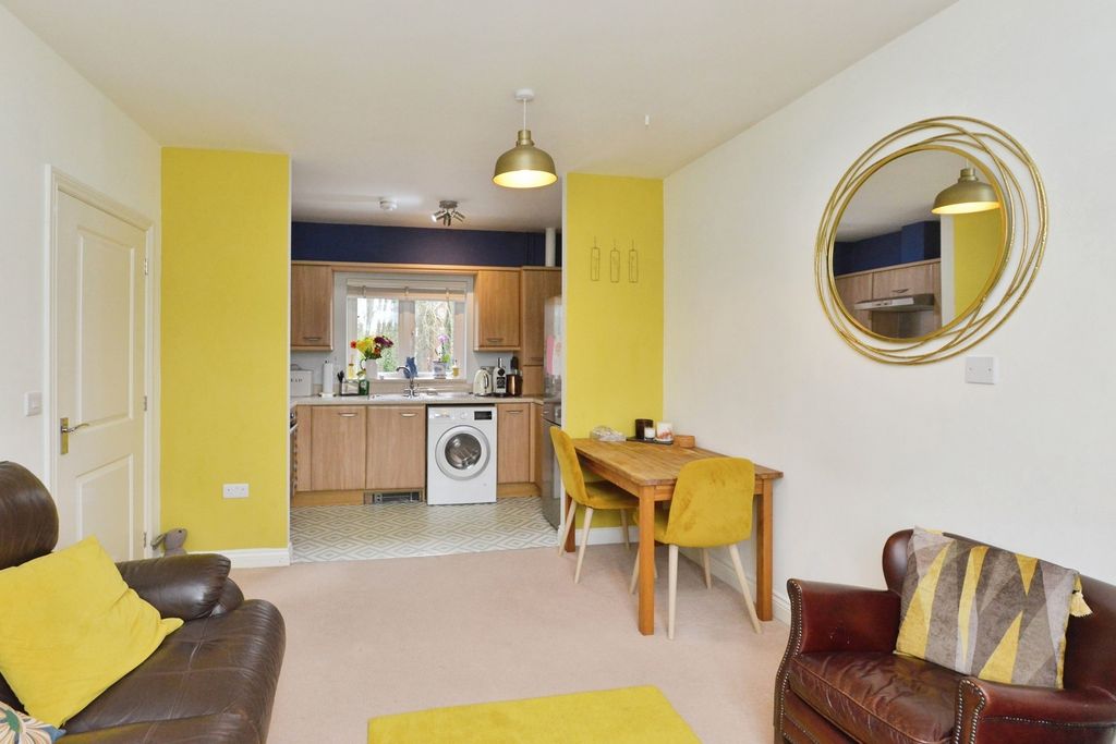 Property photo 2 of 12 Pbox-Img.Jpg