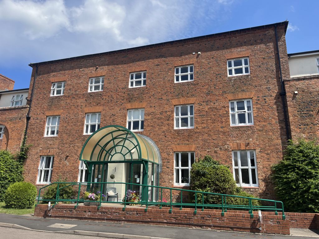 Property photo 1 of 18 2 Bedroom Retirement Flat For Sale