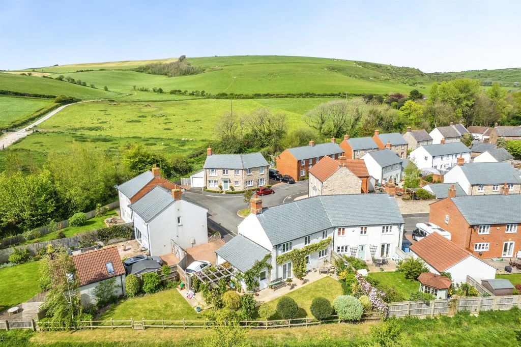 Property photo 2 of 30