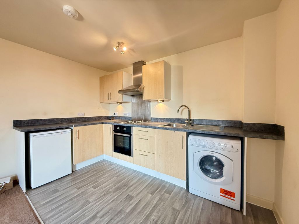 Property photo 3 of 6