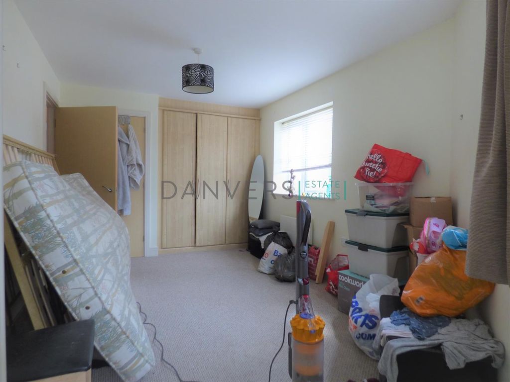 Property photo 3 of 5