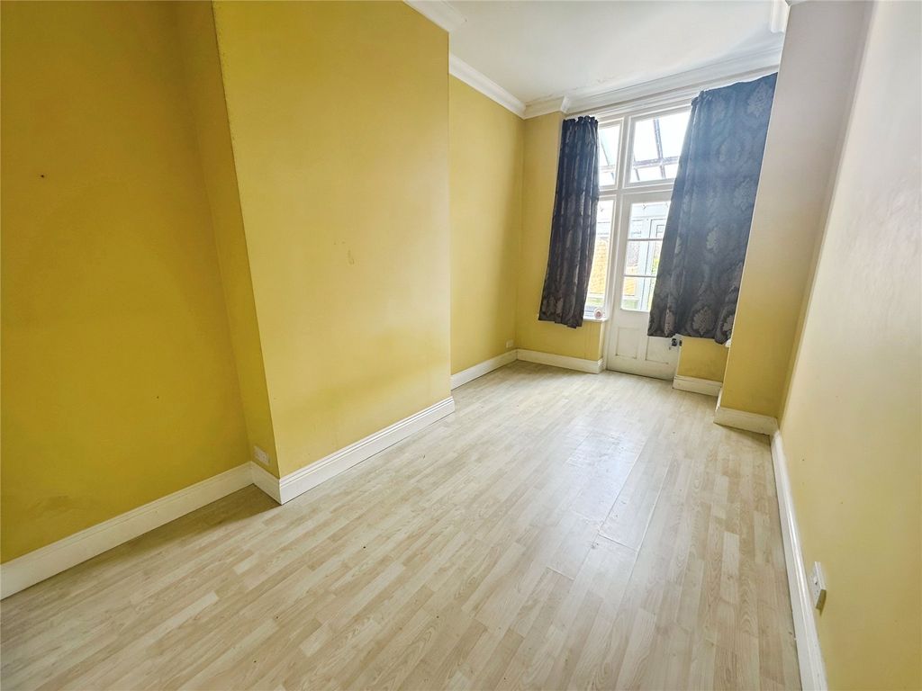 Property photo 2 of 13 Picture No. 06