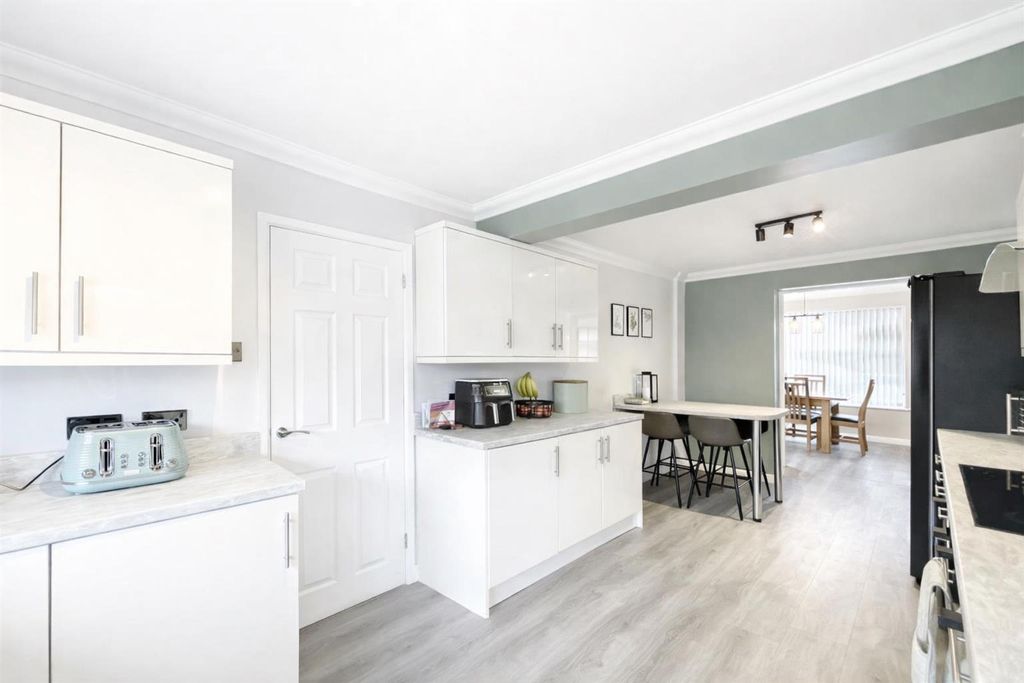 Property photo 2 of 11 3.Png