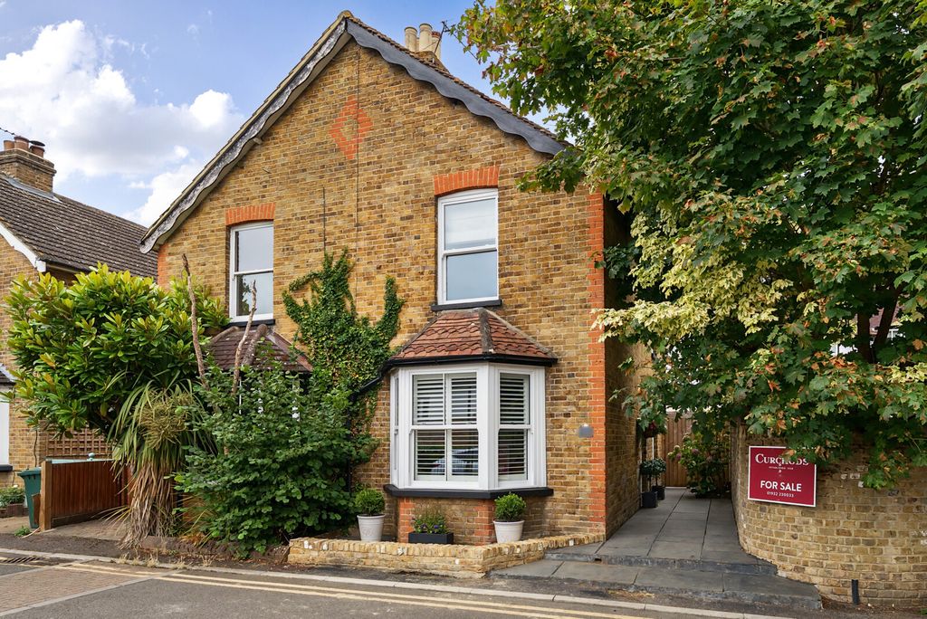 Property photo 1 of 10 1334326-13-6890E4...