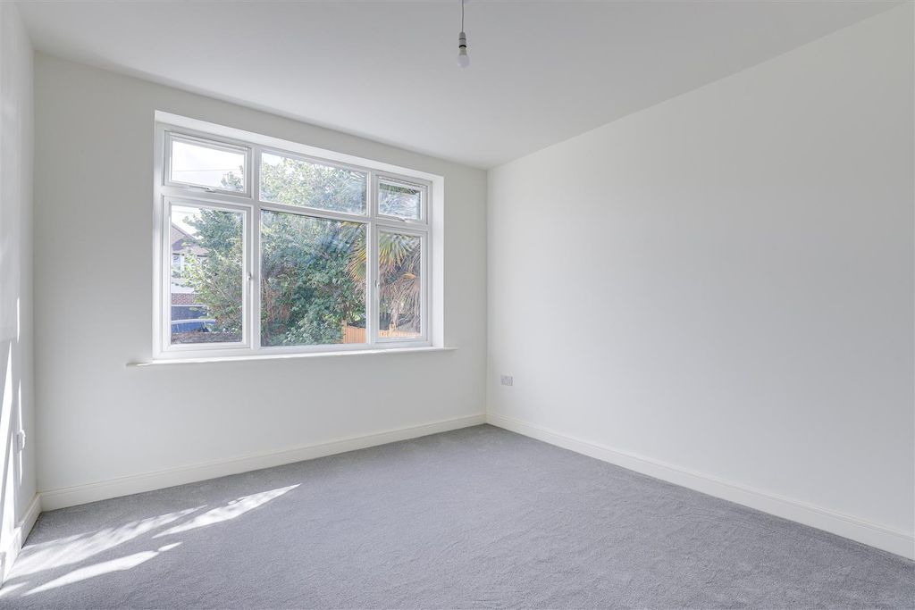 Property photo 2 of 31 Img_2449-Img_2453.Jpg