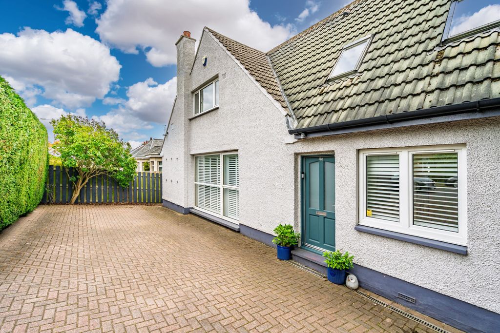 Property photo 1 of 33