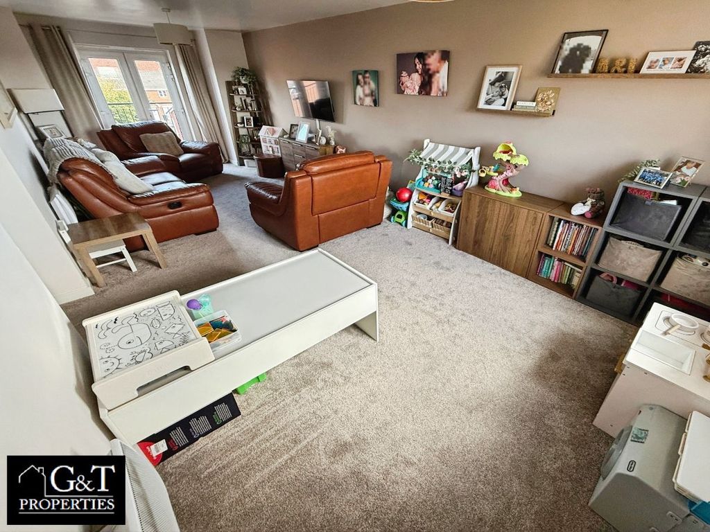 Property photo 3 of 15