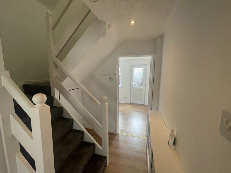 Property photo 2 of 12 Photo 3