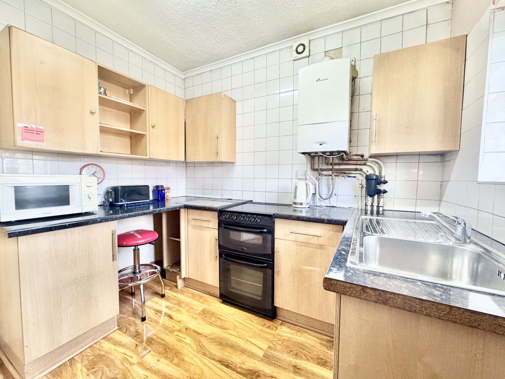 Property photo 2 of 5