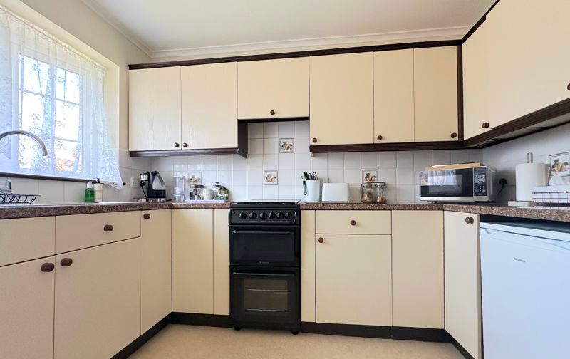 Property photo 3 of 14 Photo 10