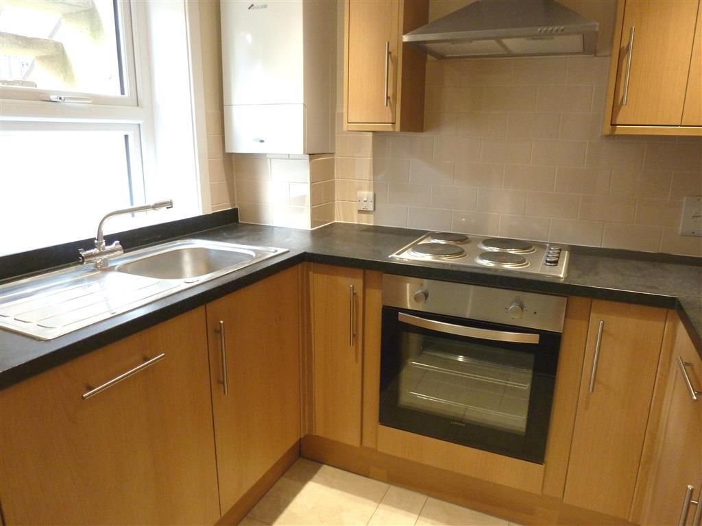 Property photo 2 of 6 Kitchen