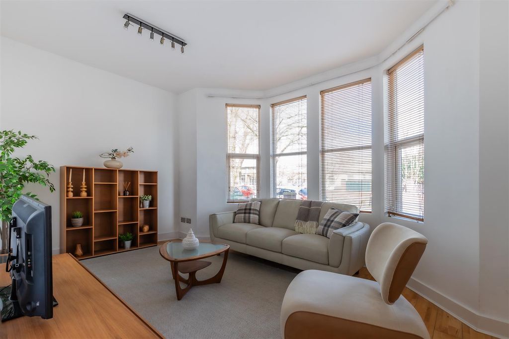 Property photo 2 of 16 88, 3 (4 Of 16).Jpg