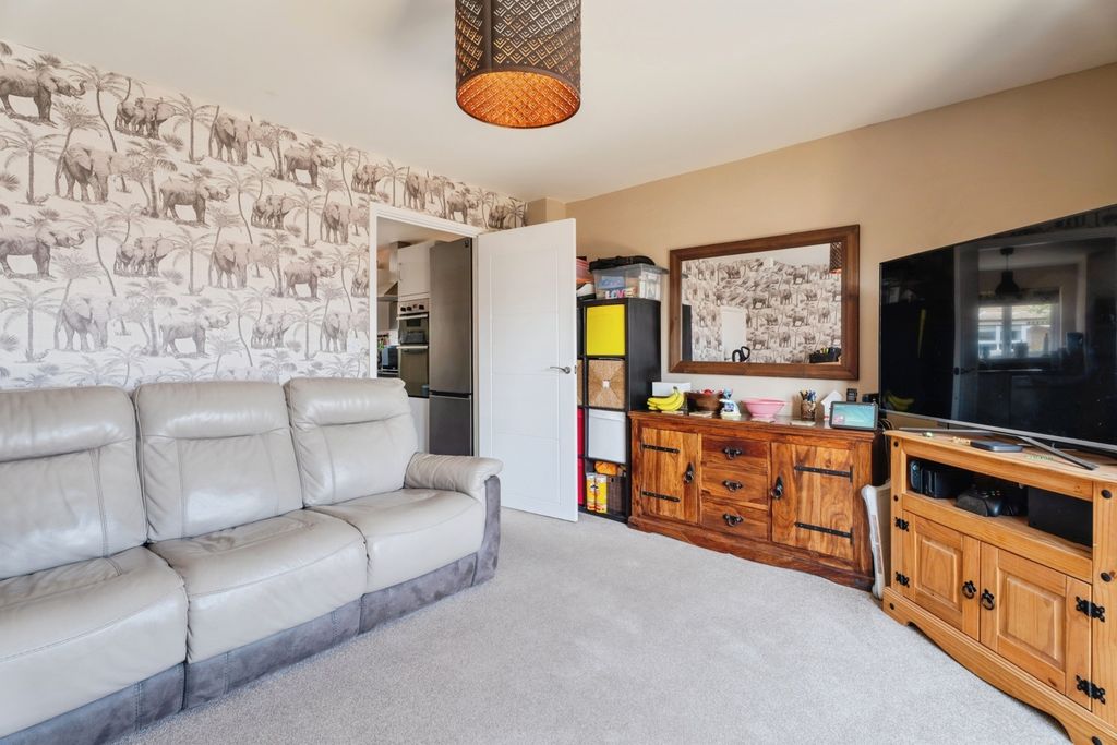 Property photo 2 of 20 Pbox-Img.Jpg