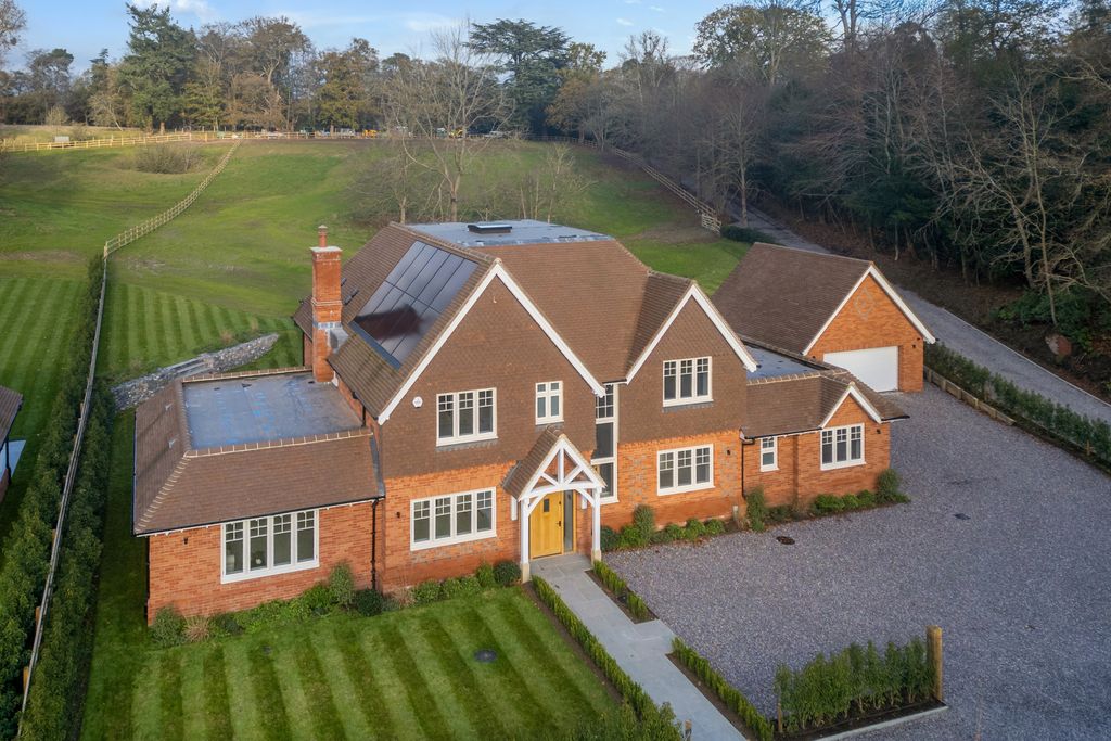 Property photo 1 of 19