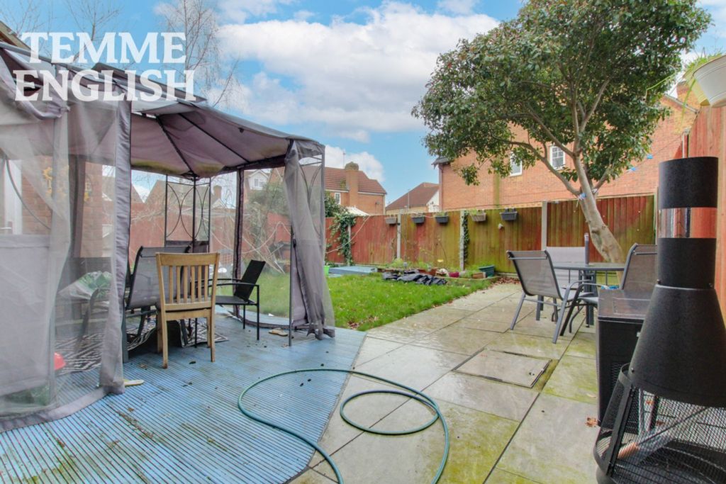 Property photo 2 of 6