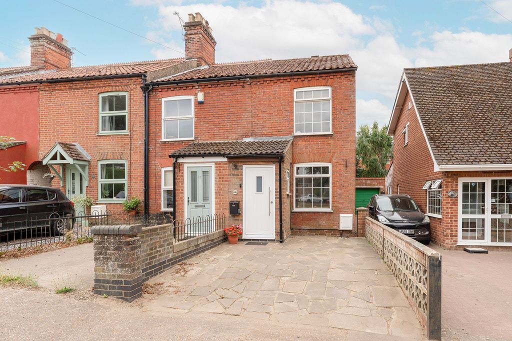 Property photo 1 of 24
