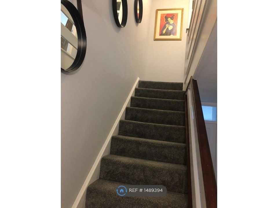 Property photo 3 of 12 Stairs