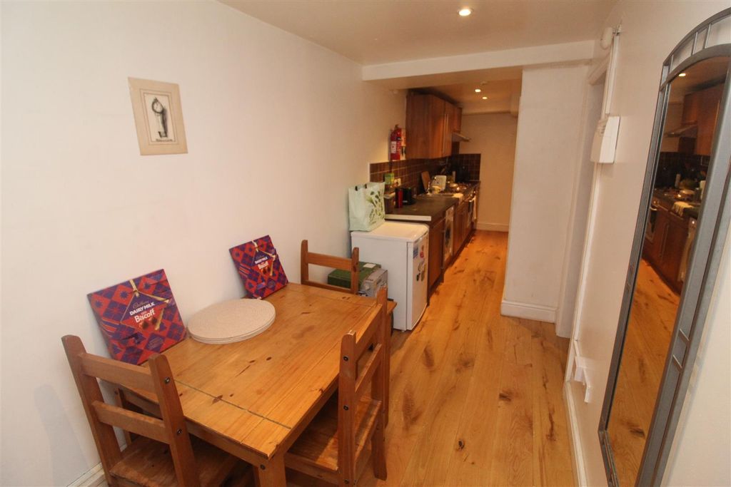 Property photo 3 of 8 Img_1364.Jpg