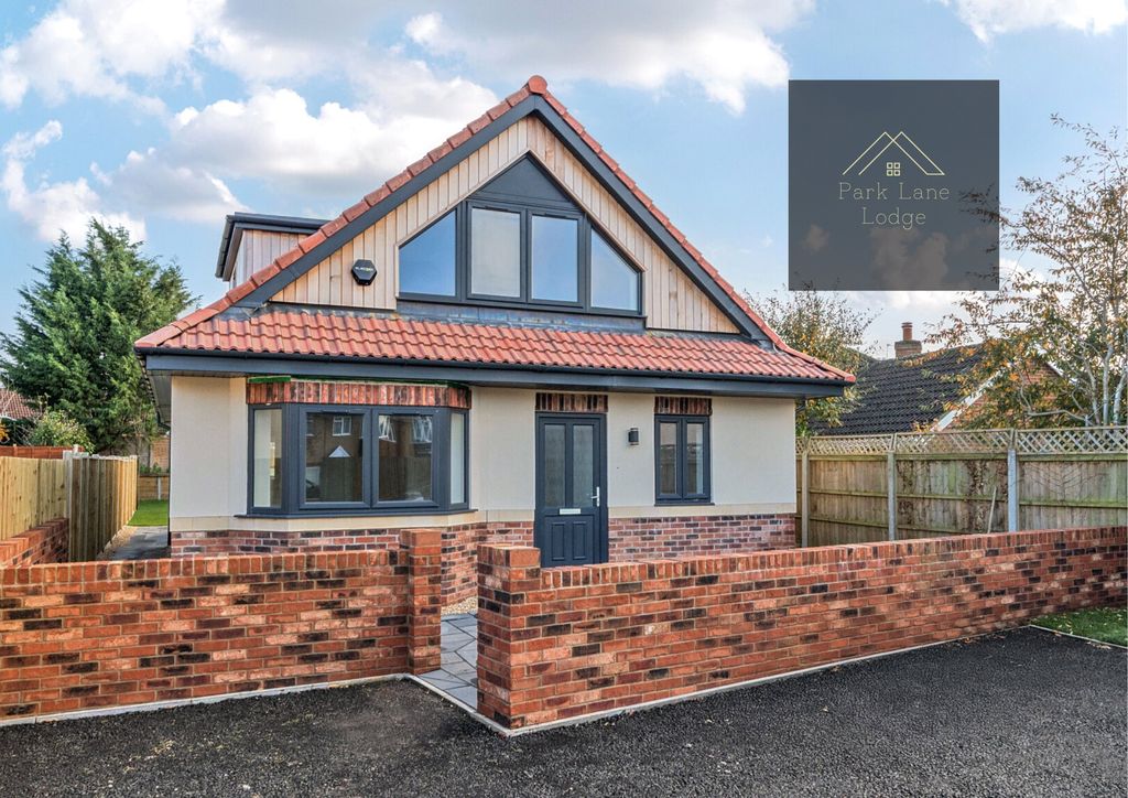 Property photo 1 of 10 Park Lane Lodge