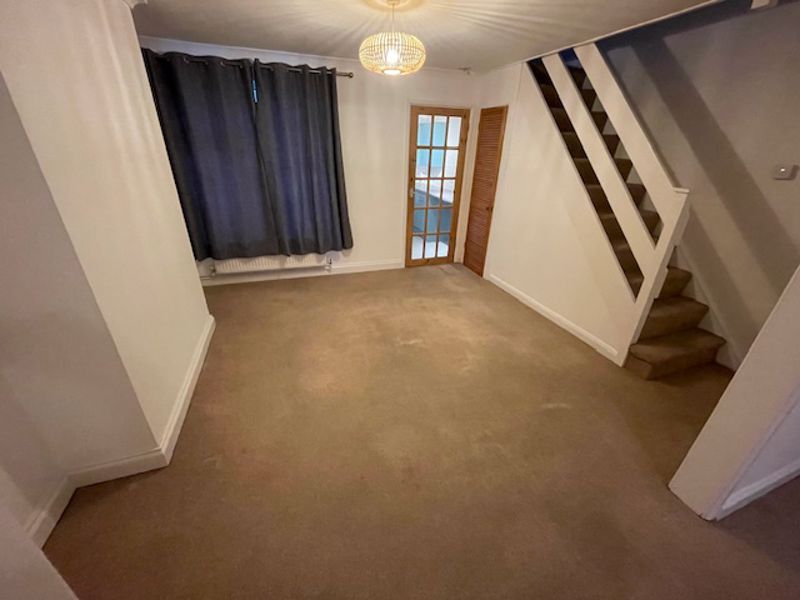 Property photo 3 of 9 Photo 3