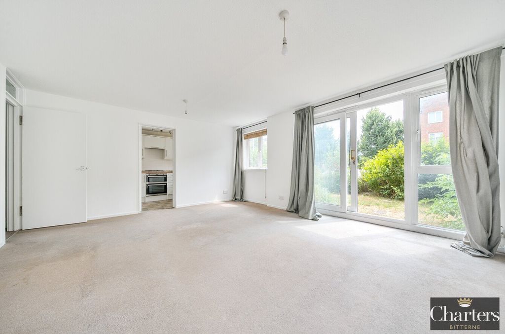 Property photo 2 of 17 Picture No. 04