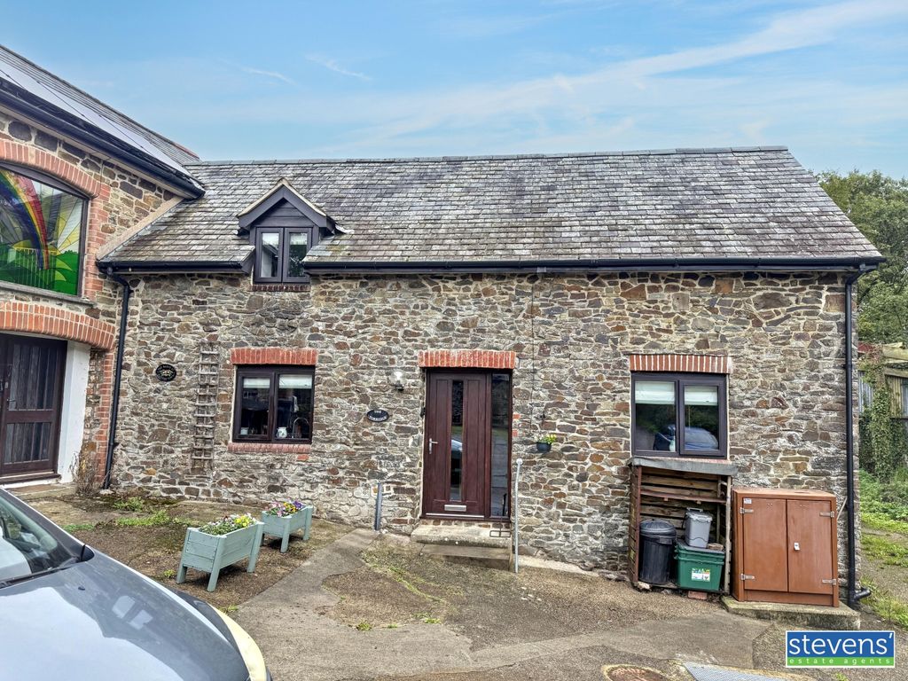 Property photo 1 of 11 Img_6444