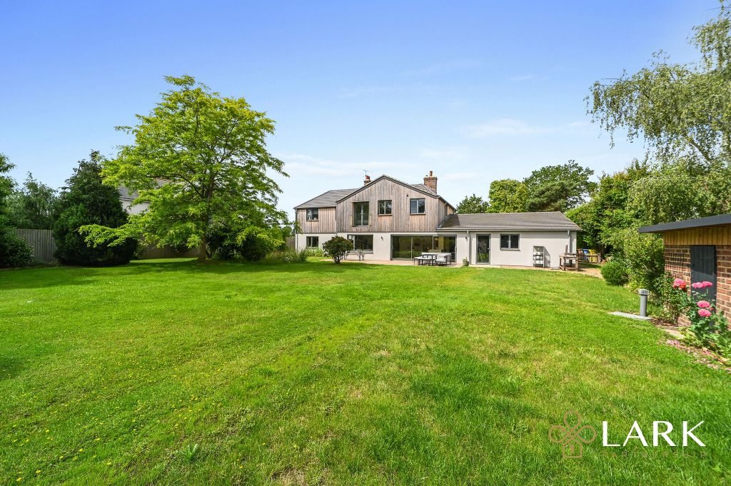 Property photo 3 of 20 Ht-Lark-Wayside-44