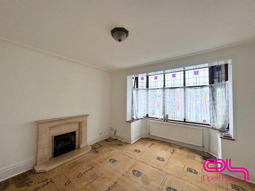 Property photo 2 of 15 Untitled Design - 2026-04-11T132007.790.Png