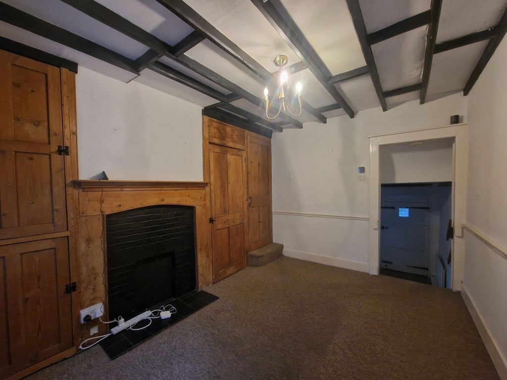 Property photo 2 of 11 Photo 5