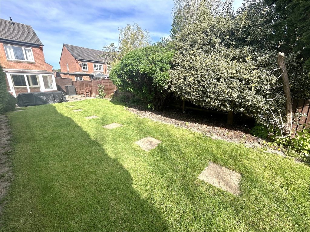 Additional image 11 of 3 bed semi-detached house to rentClos Glandwr, Newtown, Powys SY16
